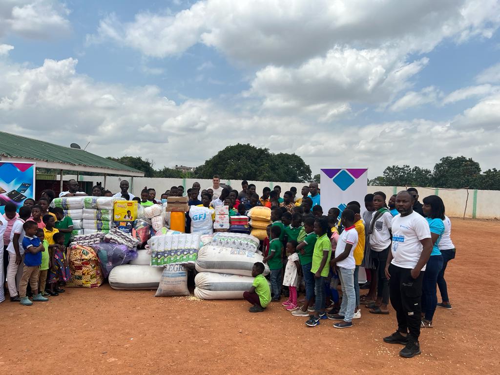 Staff of Republic Bank support Potter’s Village